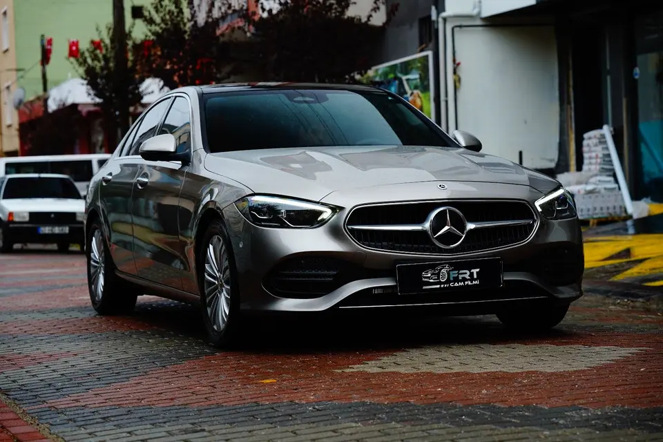 Mercedes